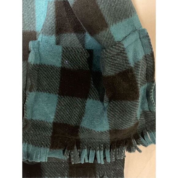 Two fleece winter scarves with pockets - Picture 7 of 7